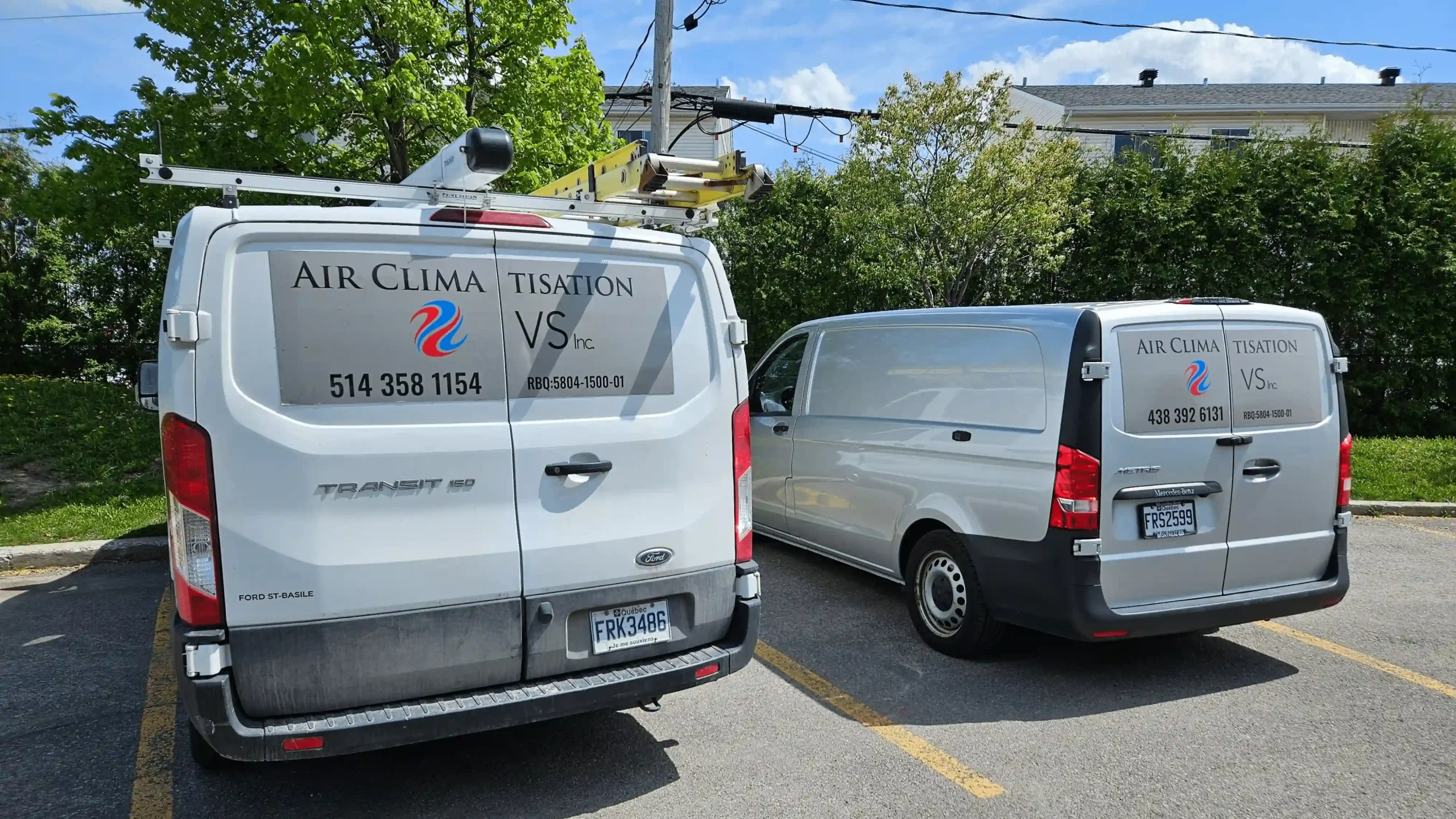 Clean installation of a residential central air conditioning unit outside a modern home.